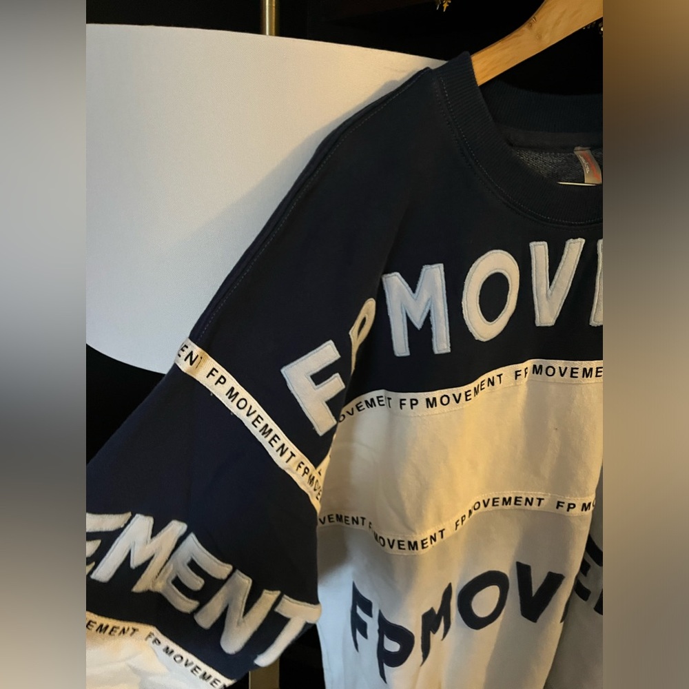 NWT FREE PEOPLE MOVEMENT All Star Logo Set | Midnight Navy Combo MSRP $198 - Picture 11 of 15